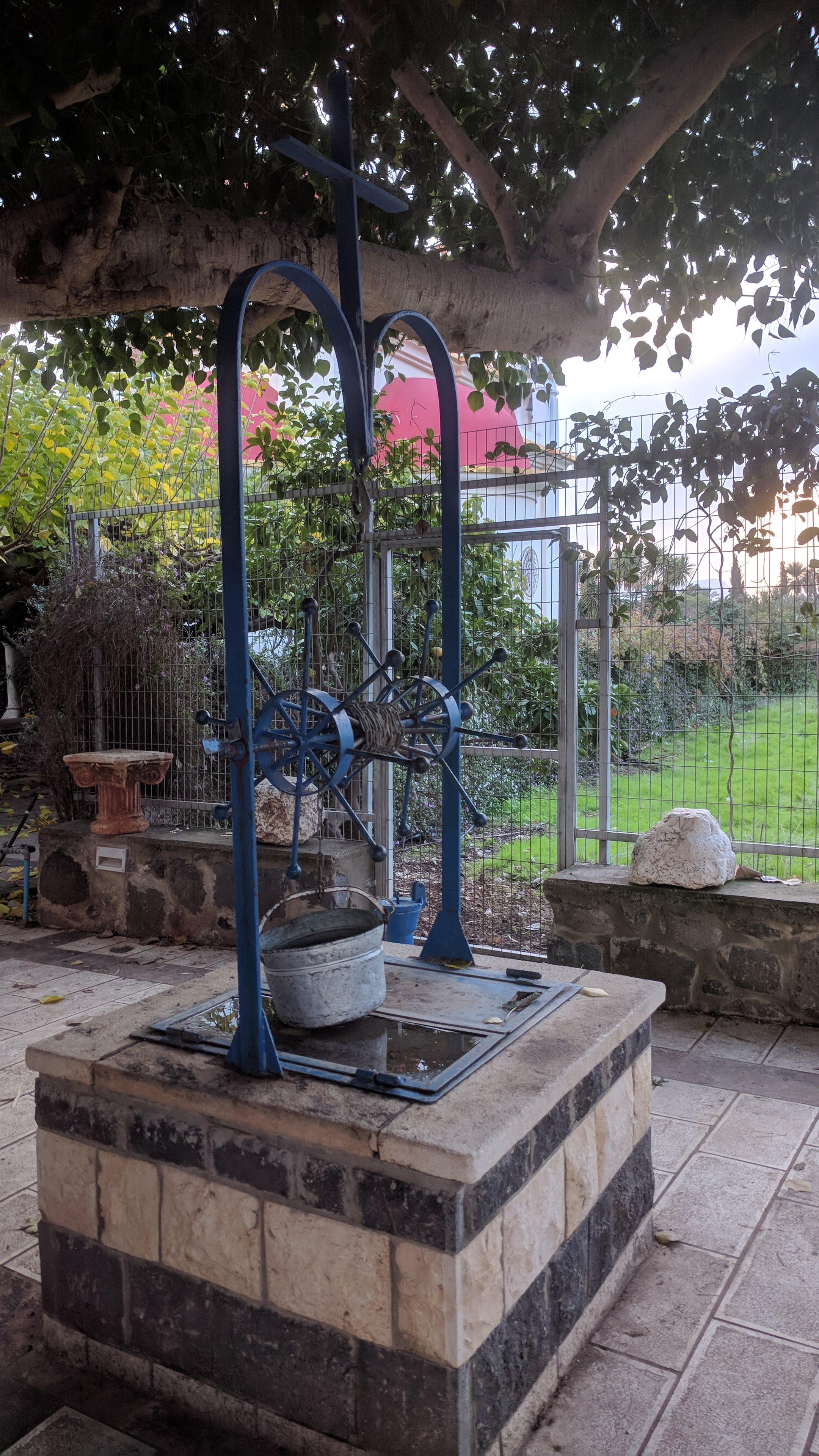 נצרות סובב כנרת כנסיית 12 השליחים