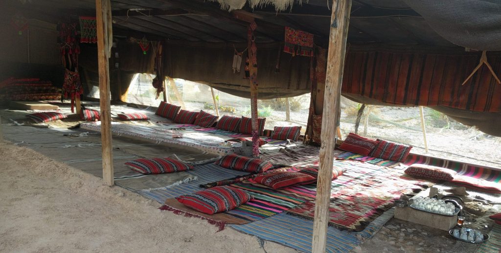 מ צריף בגוריון מומלץ לסוע אל יאהלה אירוח בדואי בהר הנגב