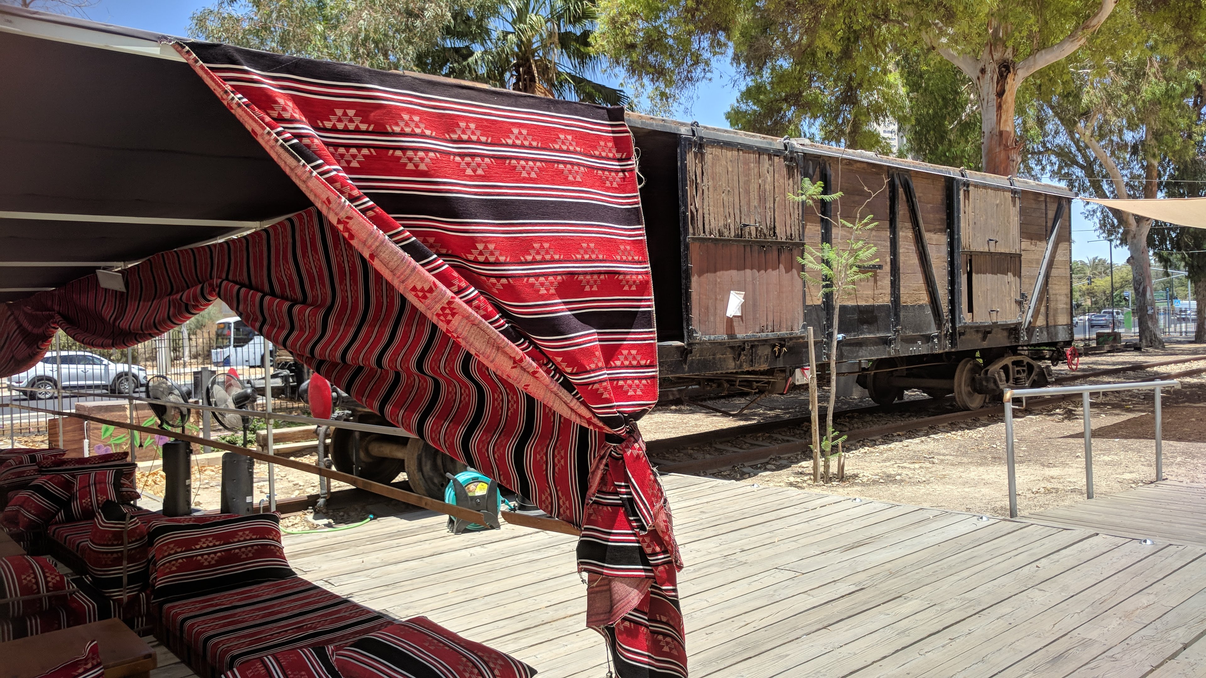 מתחם הקטר האוהל הבדואי