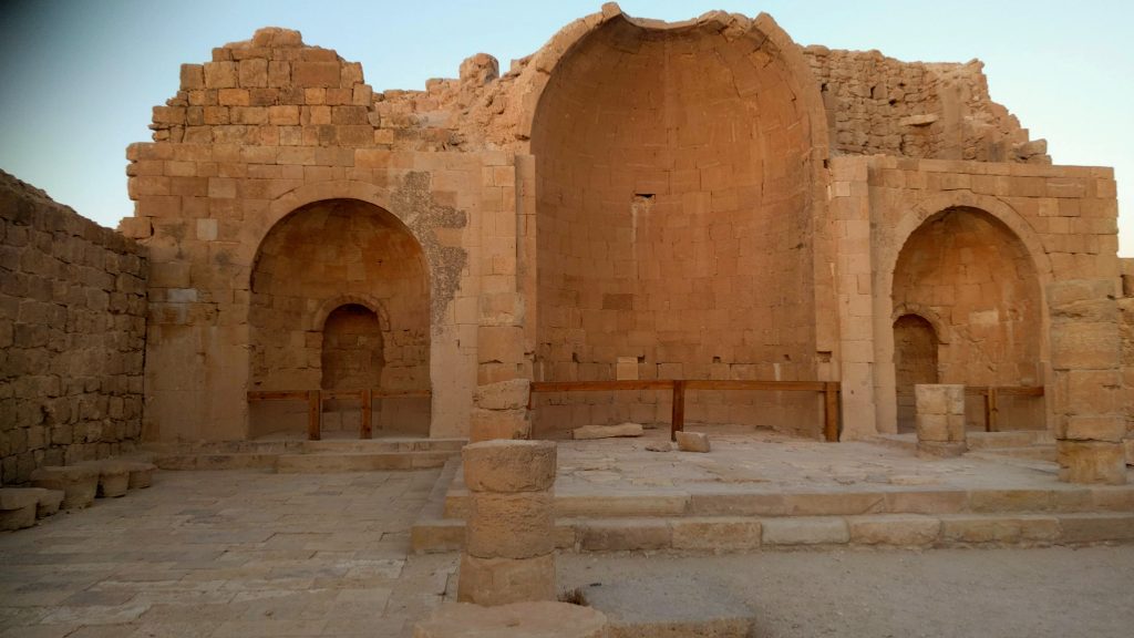 מה עושים בנגב - שבטה הכנסיה העתיקה