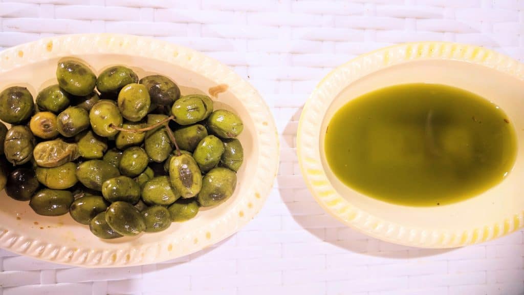 שמן זית וזיתים