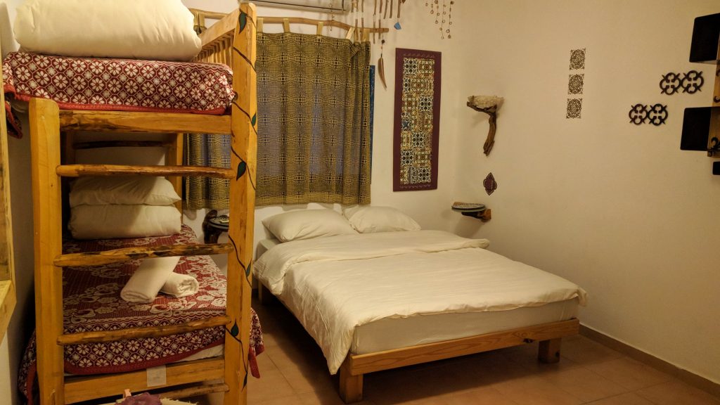 כפר הנוקדים - חדר משפחה