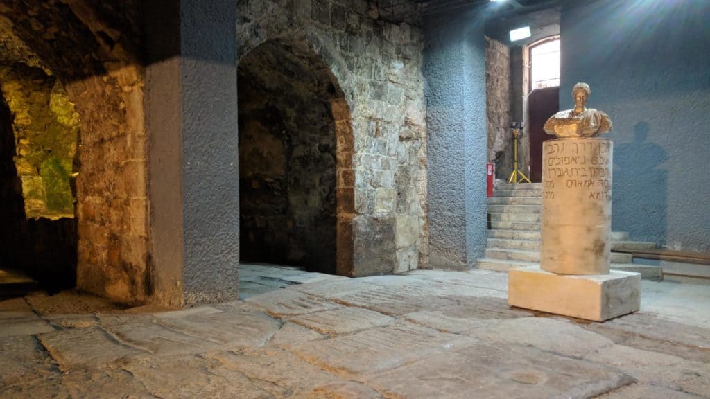 ירושלים שמתחת הכיכר הרומית